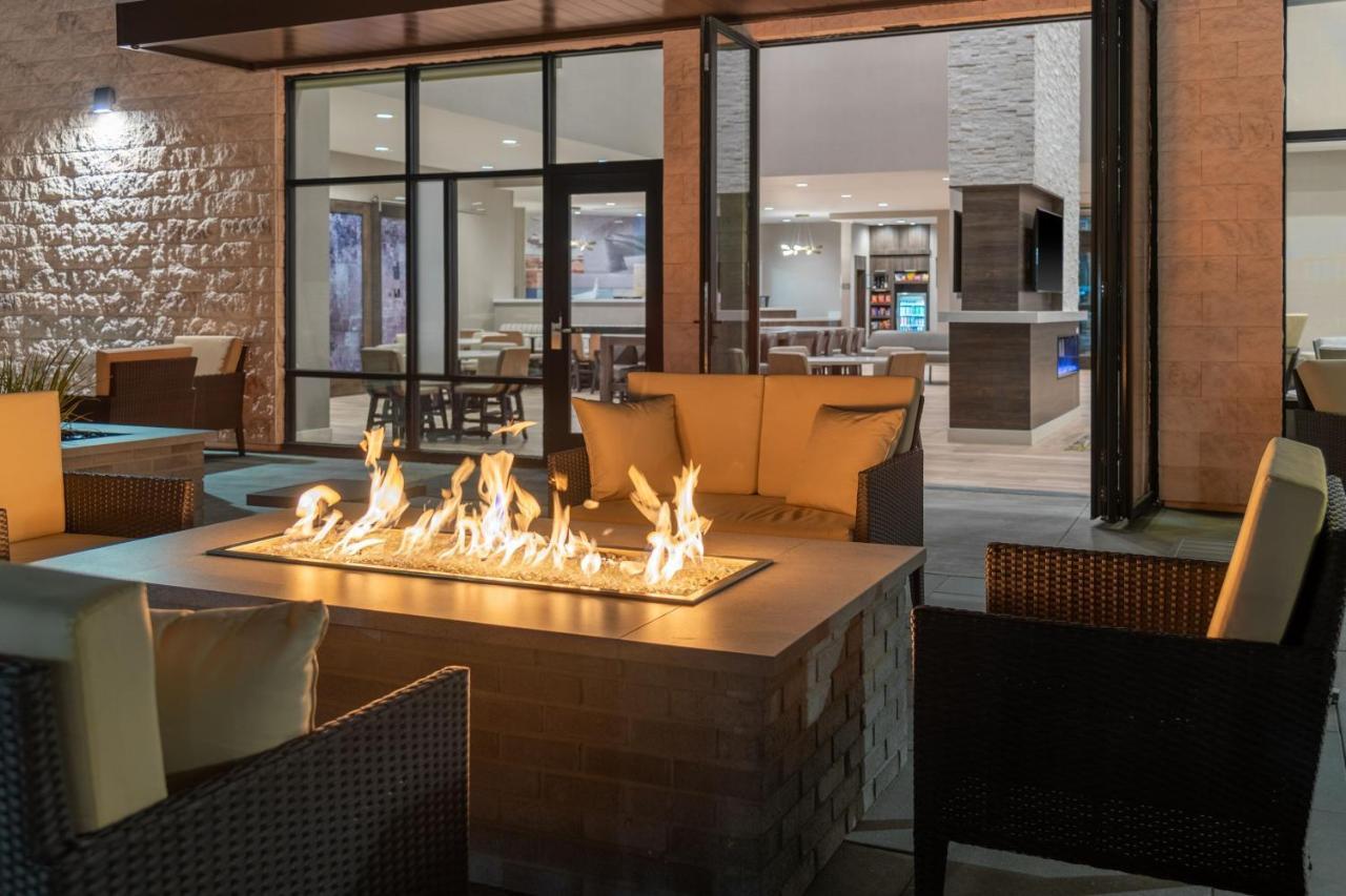 Residence Inn By Marriott Lancaster Palmdale Bagian luar foto